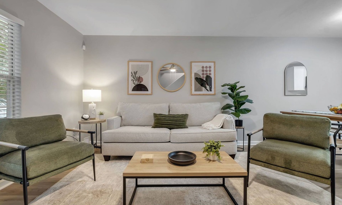 Griffin Heights House | Upscale 4BR/3BA Townhome - Walk to FSU Stadium
