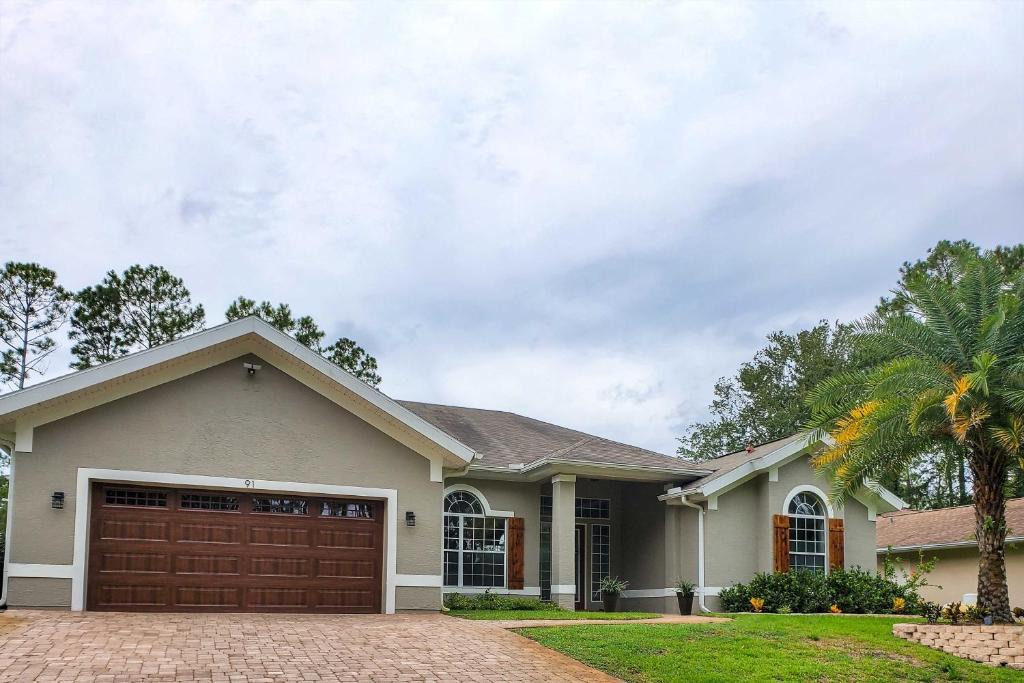 Indian Trails House | Upscale Palm Coast Home with Pool 7 Mi to Beaches!