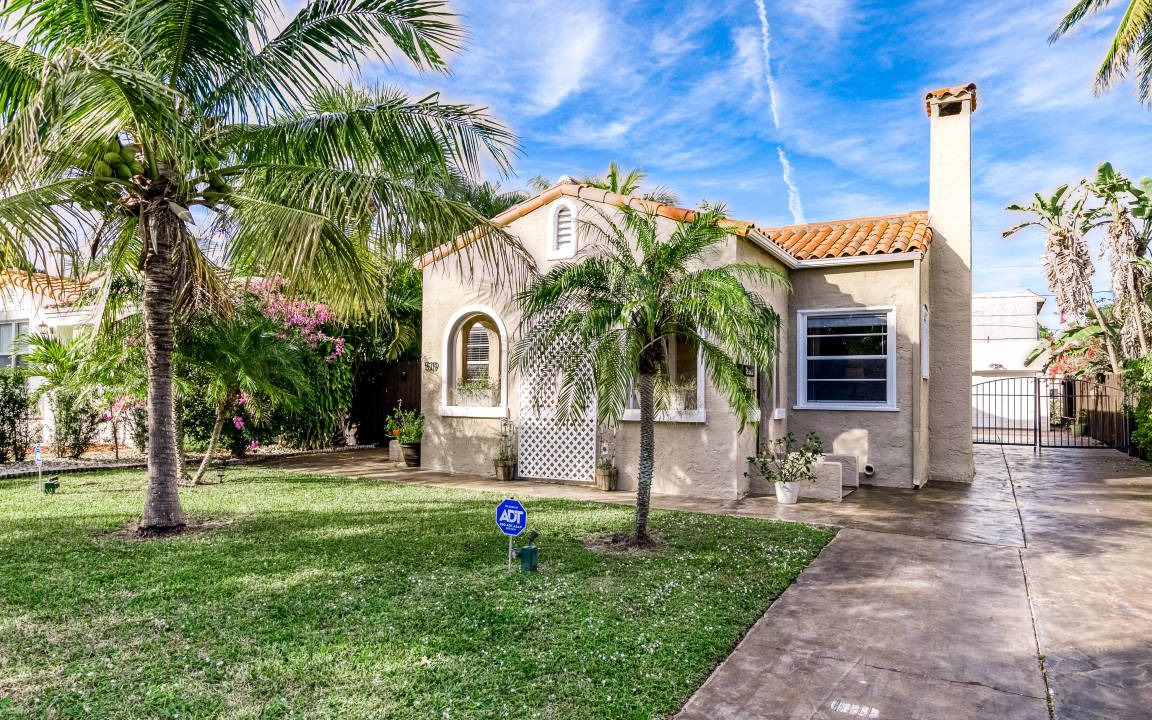 Old Northwood House | 86 m² House ∙ 2 bedrooms ∙ 4 guests