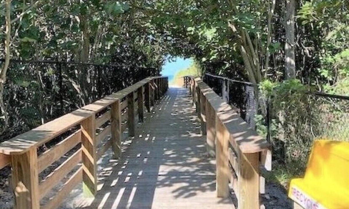 Vanderbilt Beach Condo | Vanderbilt beach retreat!