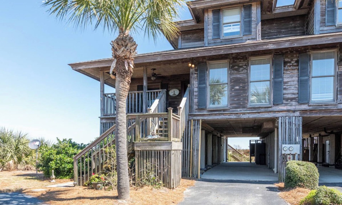 Oceanmarsh Subdivision House | Villa Bella Vista on Harbor Island