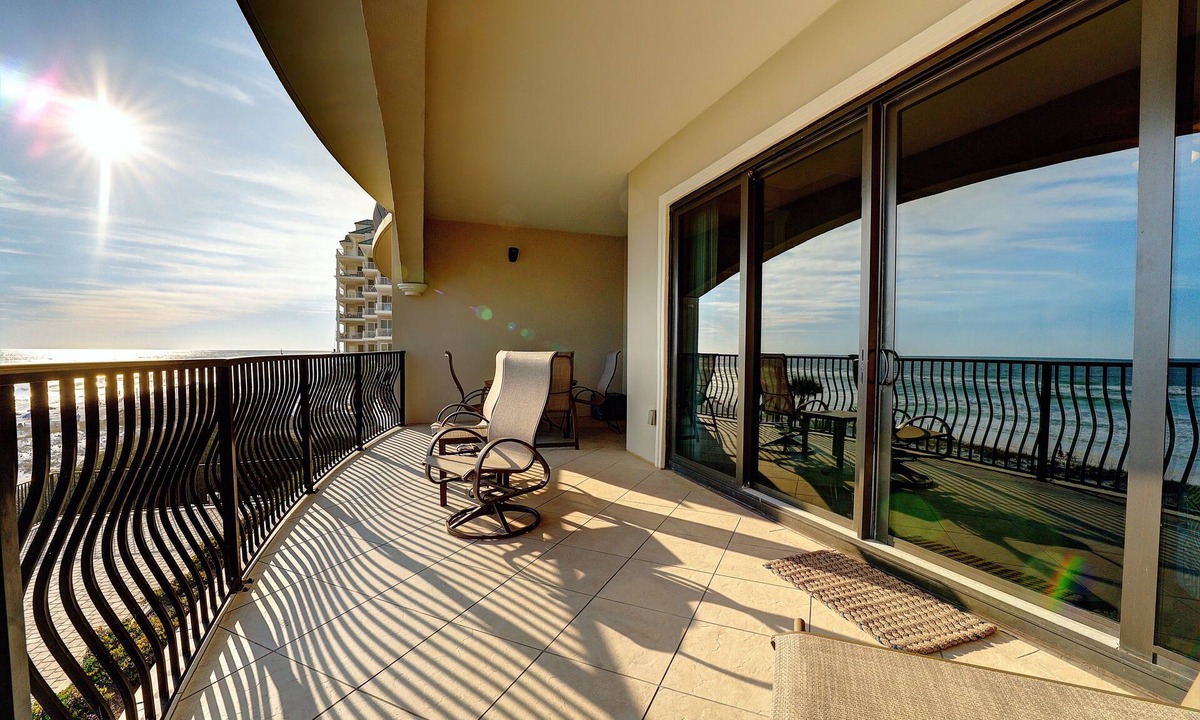 Crystal Beach House | Villa Coyaba 208- Gulf Front! | 4 Bed, 3 Bath