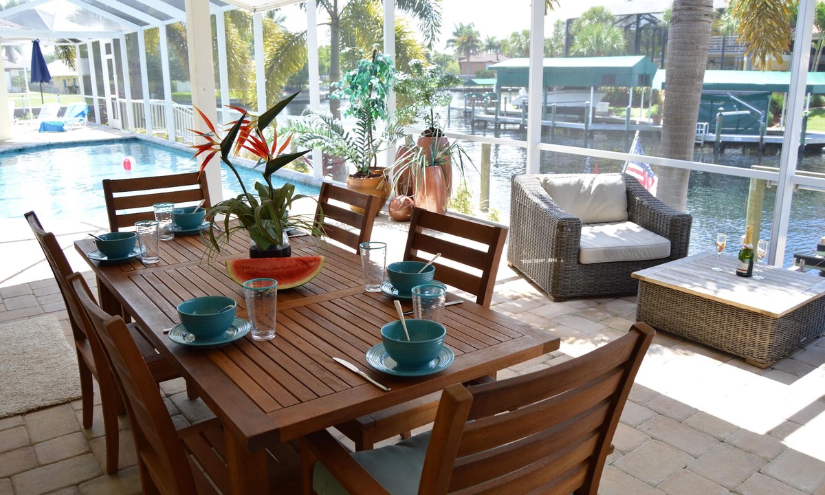 Pelican Villa | Villa near Cape Harbor, with large pool, whirlpool