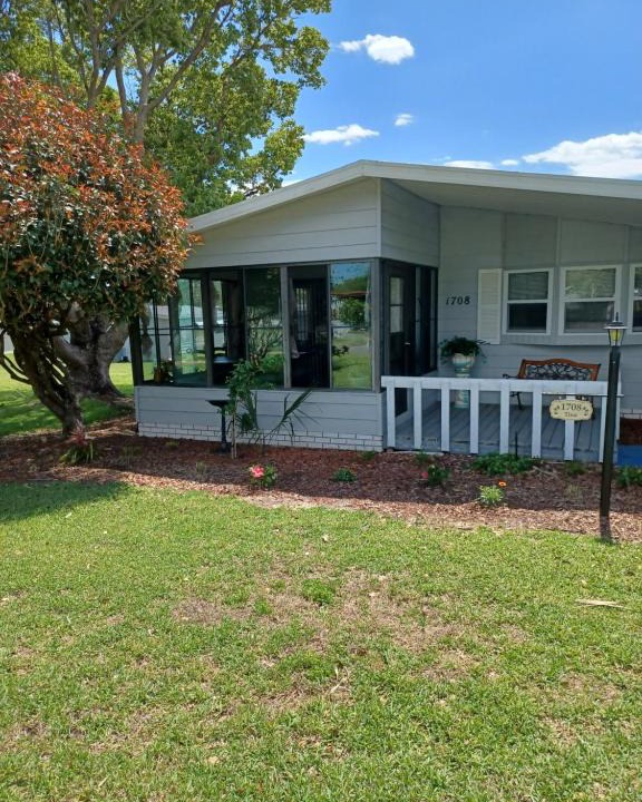 The Villages House | Village Of Country Club Hills COUPLES ONLY