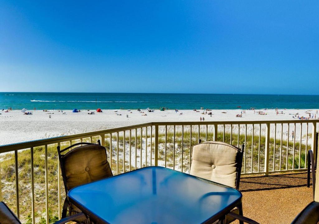 Clearwater Beach Apartment | Villas of Clearwater Beach 8A