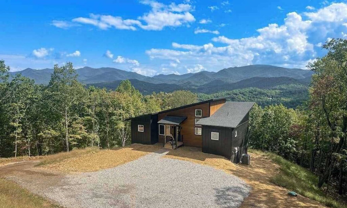 Blairsville House | Wadaview Blairsville