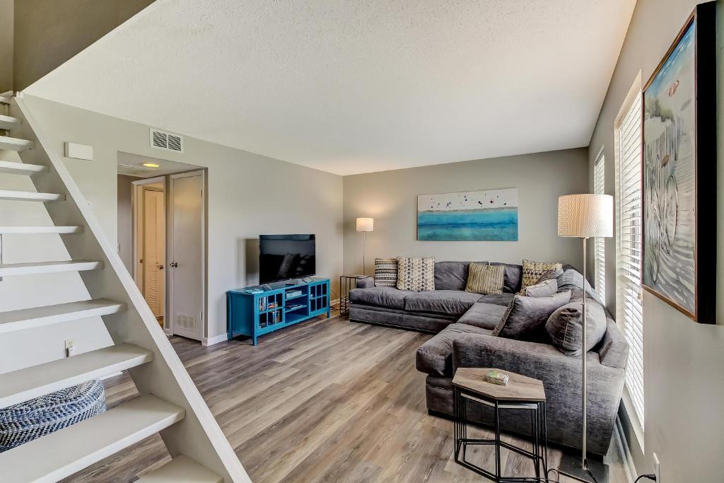 Fernandina Beach Apartment | Walk to Beach-Fernandina Shores 6323-Pool & Tennis-On North End Near Main Beach