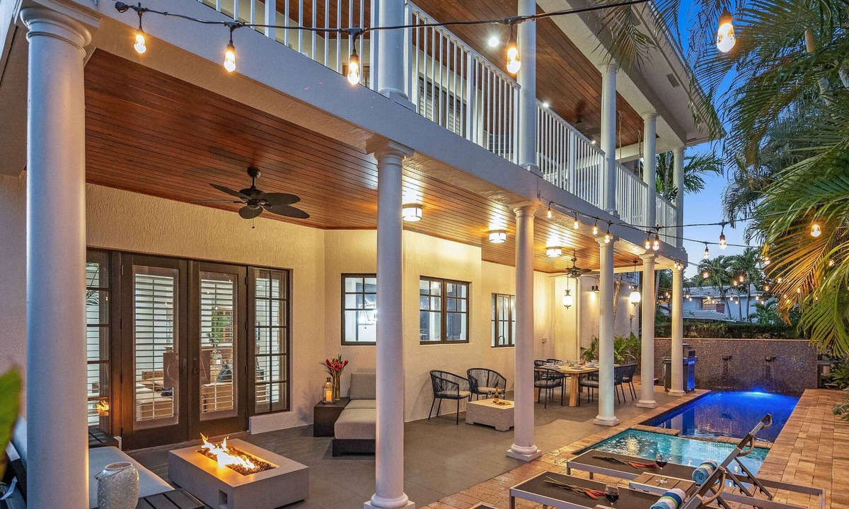 Harbordale House | Walk to Beach/Heated Pool/Serenity at its Finest/Hemingway Key/VlLLAS