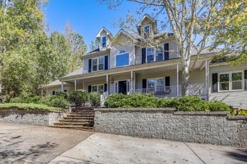 Braselton House | Walk to Trails: Peaceful Family Home in Braselton