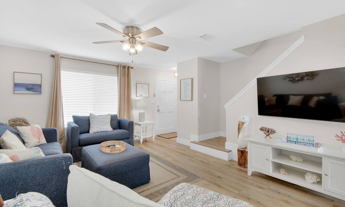 Miramar Beach Condo | ⭐Walk2Beach-Updated-2 Balconies-Community Pool-2BR Sandprints A4⭐