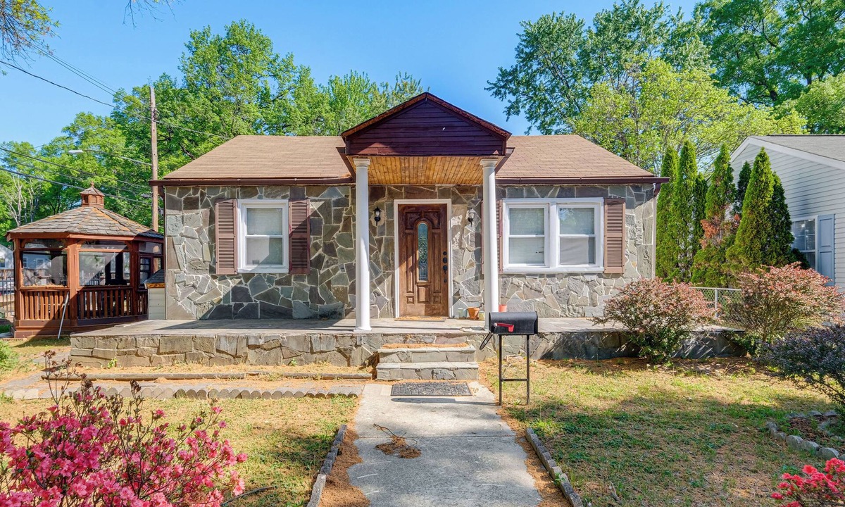 Riverdale Park House | Walkable Riverdale Park Retreat w/Gazebo!