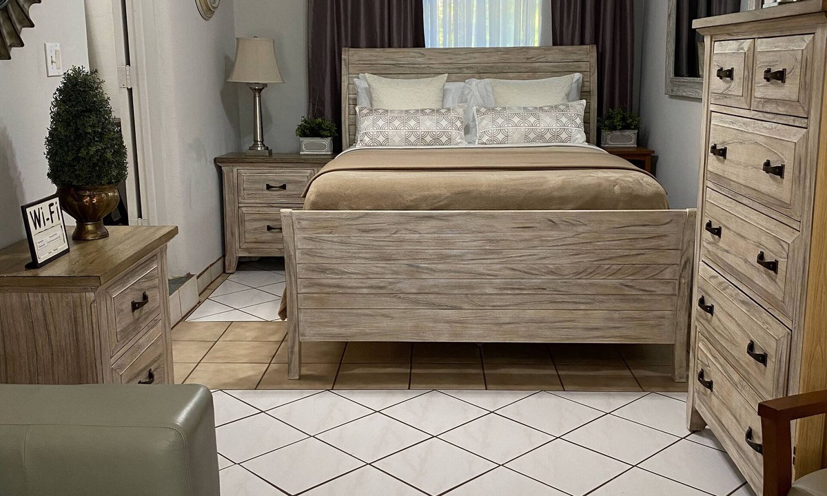 Warm Mineral Springs House | Warm Mineral Springs Cozy Waterfront Apartment