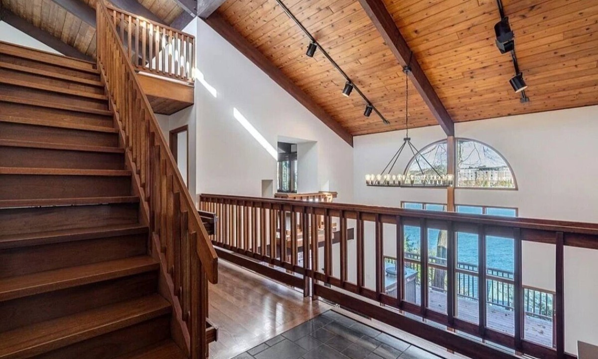 West End House | Water's Edge on the Savannah River. Only 3 miles from the Master's, sleeps 9!