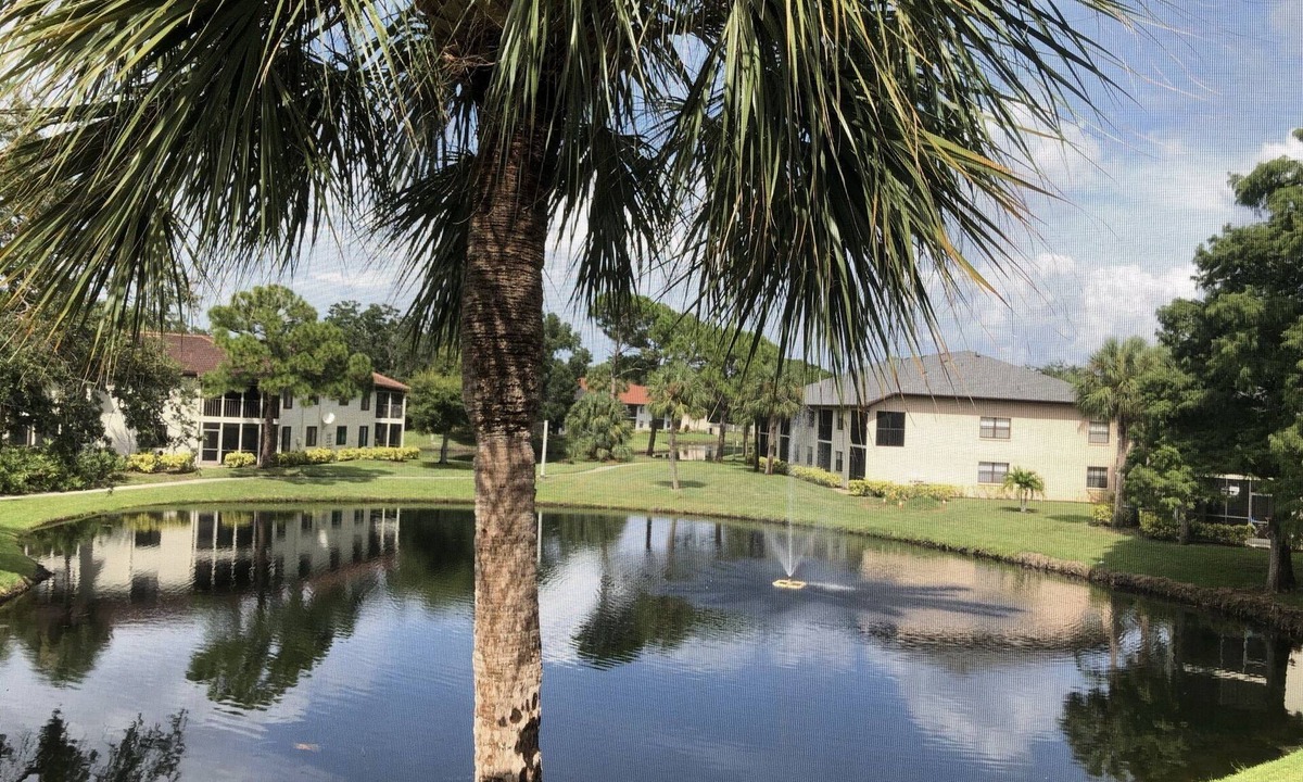Trailer Estates Condo | Water view 2 bedroom Condo in Shorewalk 15 min to Anna Marie Island 5 min to IMG