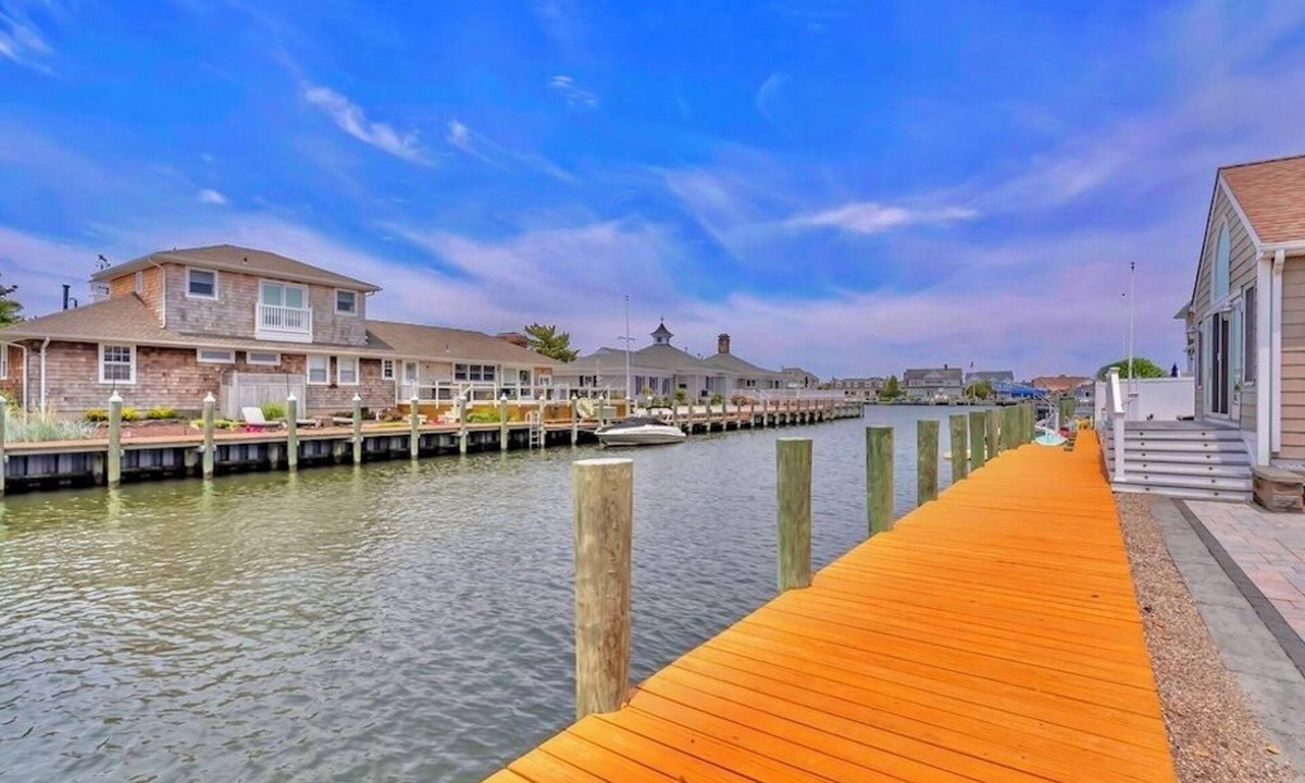 Mantoloking House | Waterfront 3 BR House w/Pool and Dock! - Mantoloking