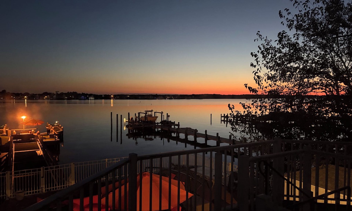 Osbornsville House | Waterfront 7-bed, 5 bath with gaming, hot tub & pool on Kettle Creek Bay NJ