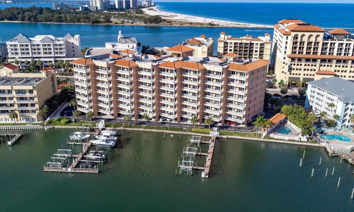 Clearwater Beach Condo | Waterfront Breeze Condo | Pool | Water views