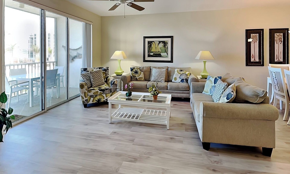 South Island Condo | Waterfront Condo- Balcony, Community Pool, Dock+ Canal Access