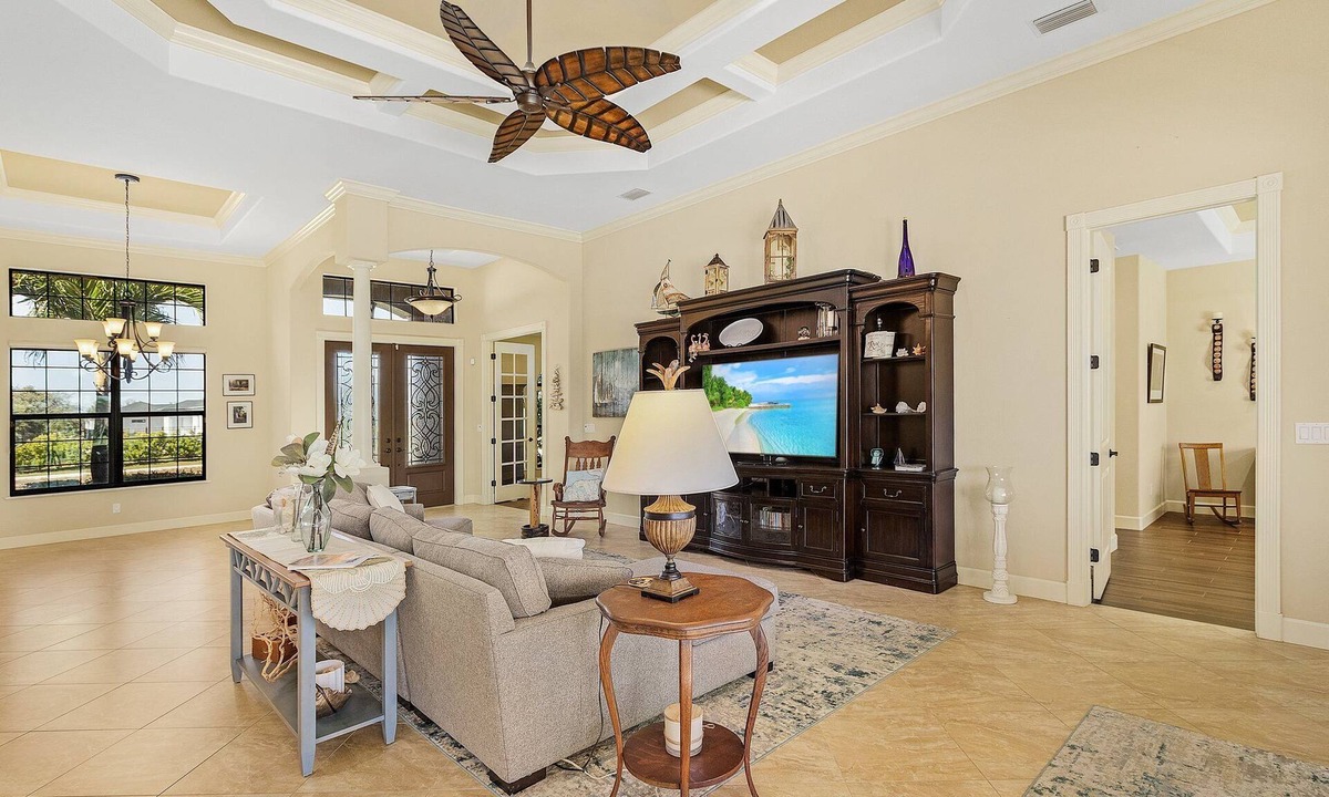 Burnt Store House | Waterfront Haven | Pet Friendly | Heated Pool | Dock