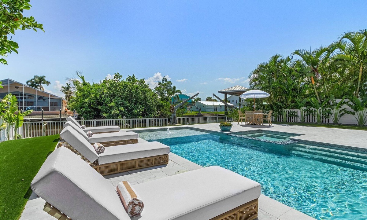 Saint James City House | Waterfront Oasis w/Pool, & Dock- Sleeps 8!
