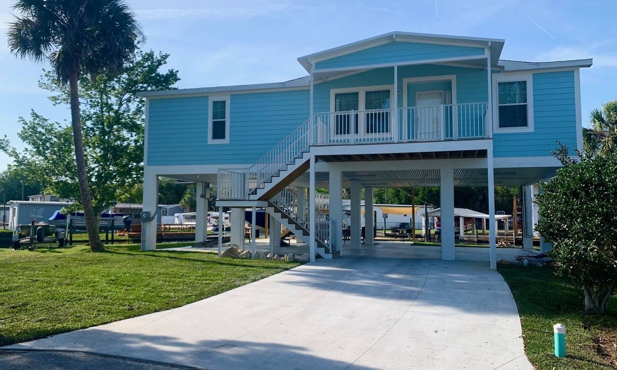 Homosassa House | Weekly/Monthly Discount: NEW Waterfront Home/Room for Boat/Close to Springs