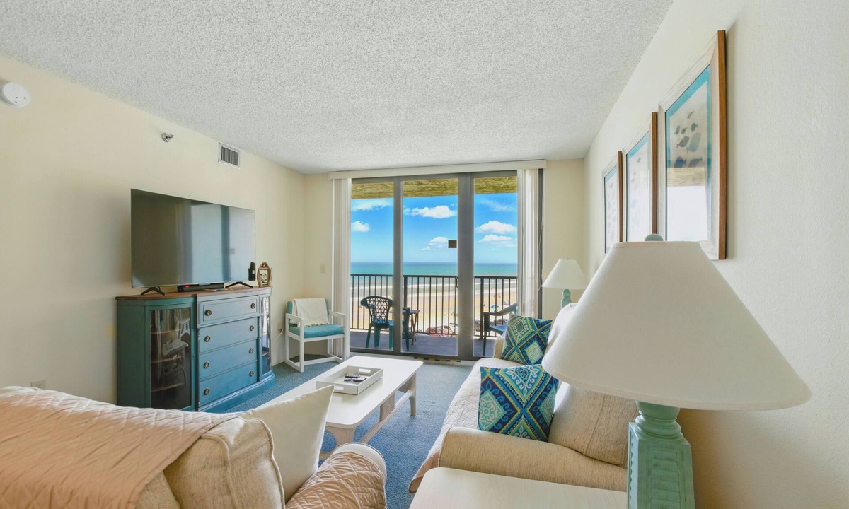 New Smyrna Beach Condo | Weekly Special! Comfortable Unit With Ocean View! Beachfront Pool! - OT403