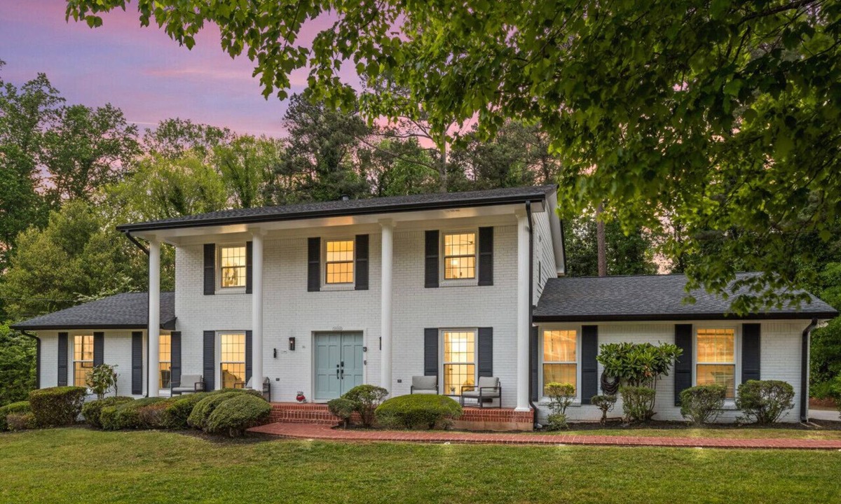 Decatur House | Welcome to Casa Blanca - 4 bedroom Luxury Home