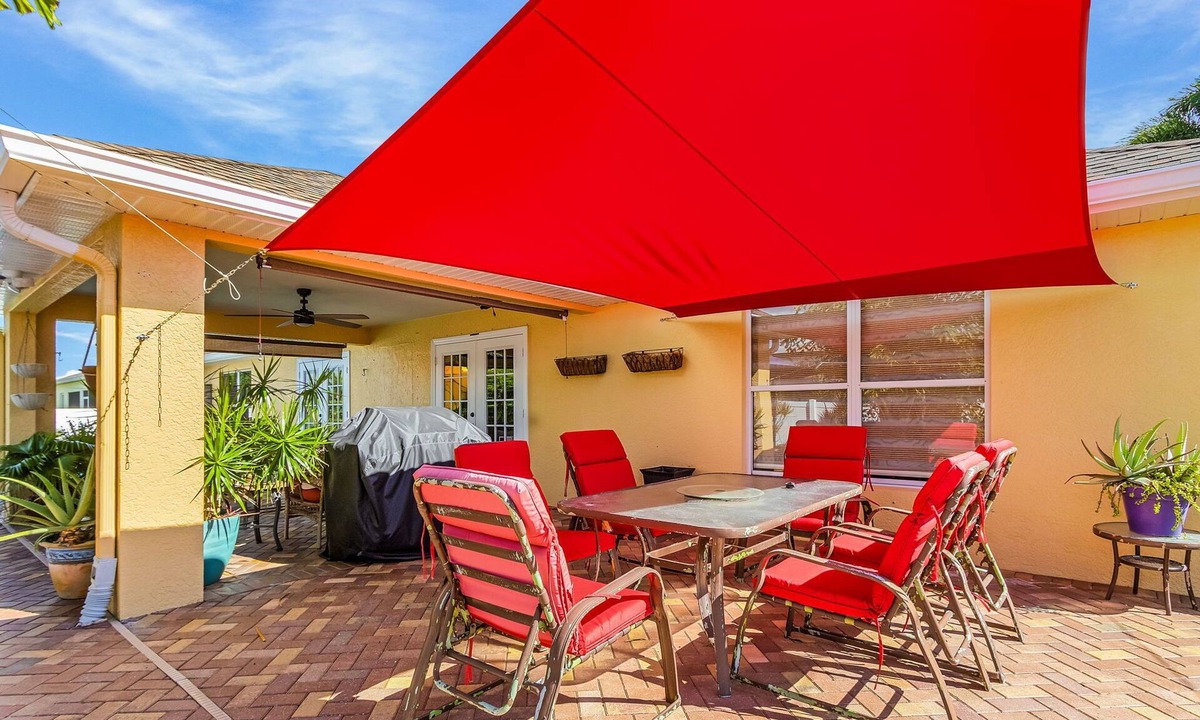Trafalgar Apartment | welcome to Casa del Sol. let it be your charming retreat!