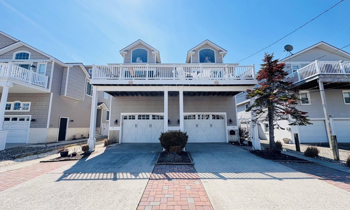 Townsend's Inlet House | What a spot! South end residential street. ends at the bay!