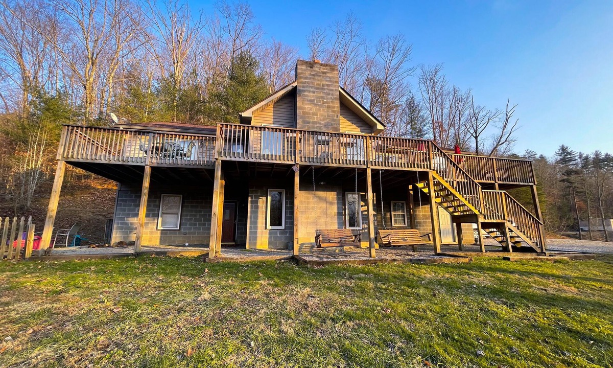 Ashley Oaks House | Windrock Retreat