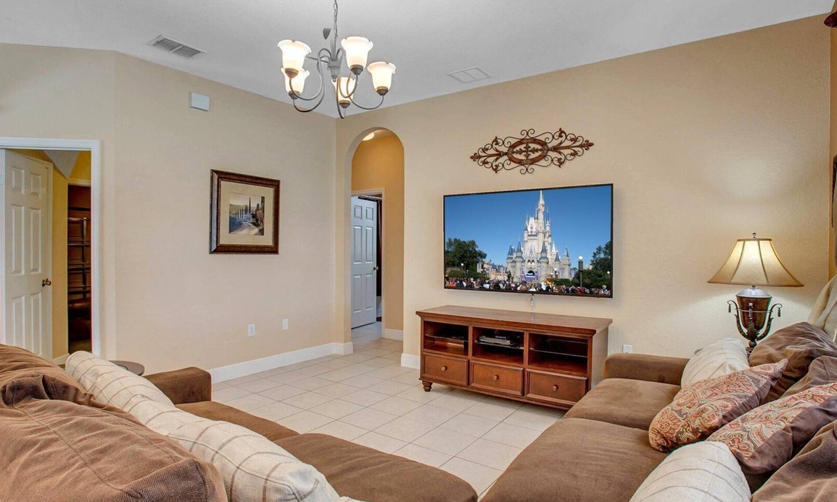 Windsor Hills House | Windsor Hills Resort 6 Bedroom Home with Water Views
