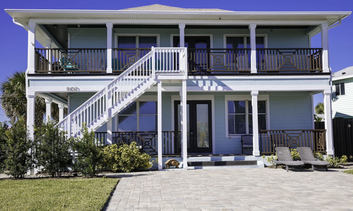 New Smyrna Beach House | Winter Availability- 900 Beach House- 3/2 Upstairs Home-Steps to the beach