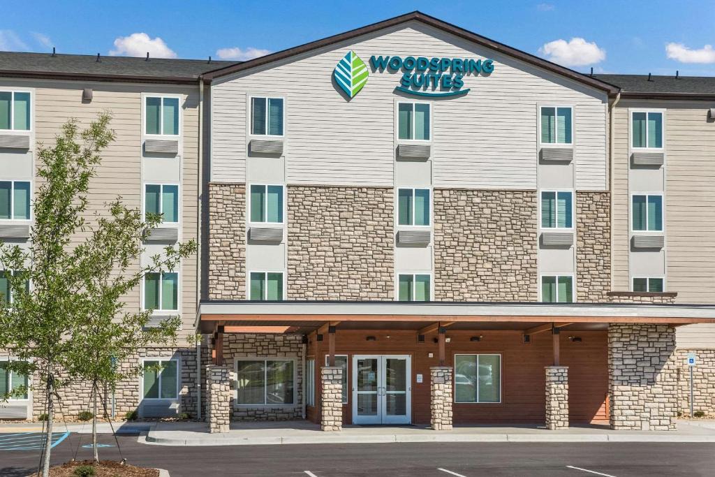 Greenville Hotel | WoodSpring Suites Greenville Haywood Mall