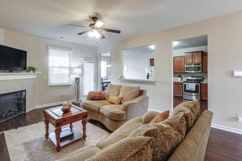 Clarkdale House | World Cup 3BR Group Hub Near MARTA Rail to Stadium
