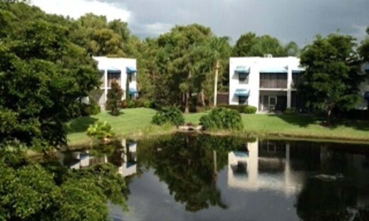 Central Naples Condo | World Tennis Club Condo, Lake View Gated Community