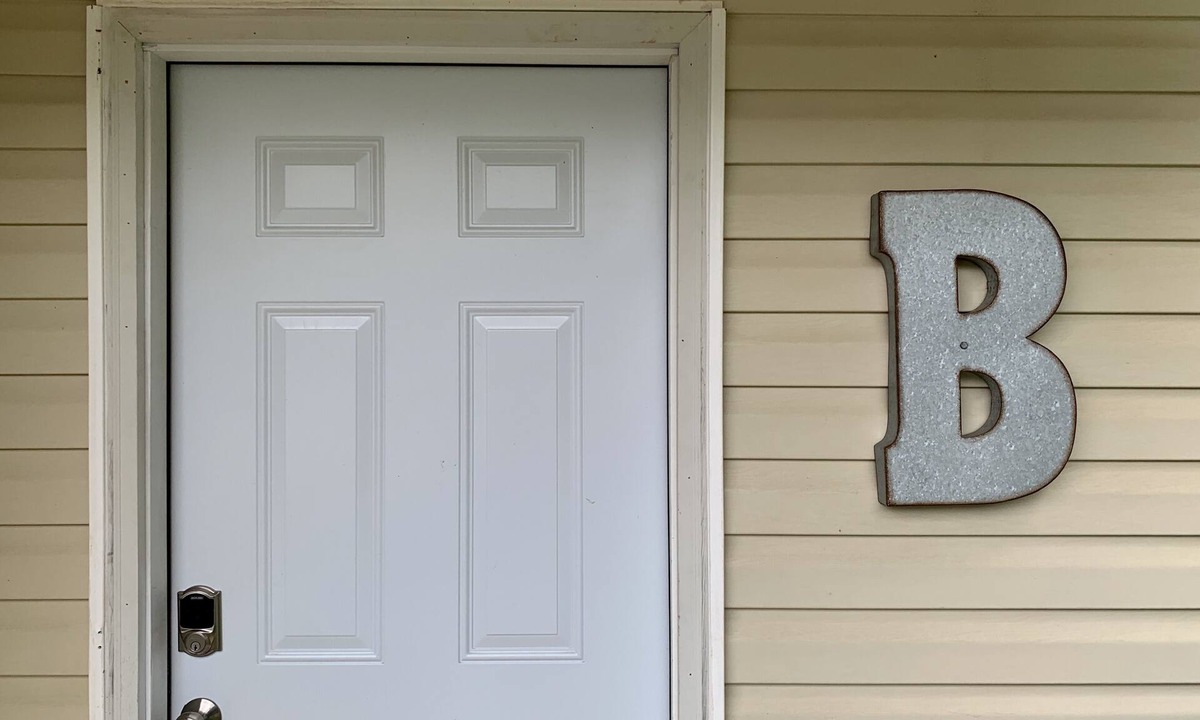 Carrollton Condo | Wow! 3BR Stylish Retreat Steps from UWG, Tanner & Southwire/Close to Atlanta