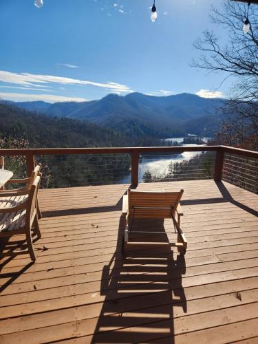 Tuckasegee House | WOW Modern NC Cabin Stunning Mountain and Lake View 2 NIGHT MIN STAY