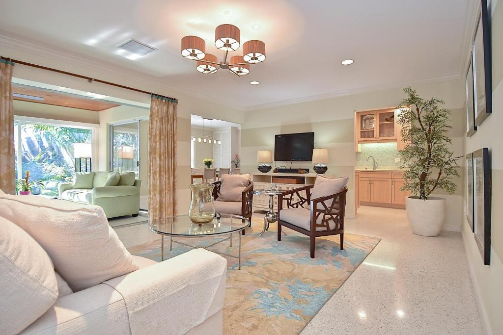 Ringling Estates House | You Only Live Once