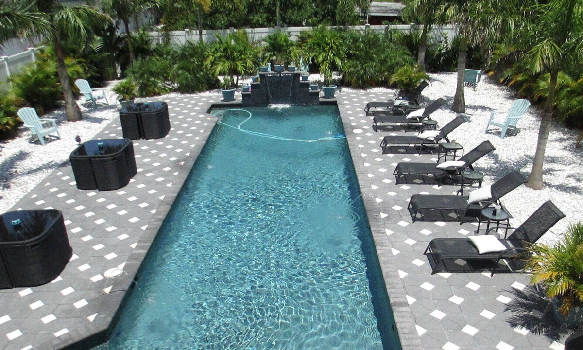 Gulfport House | Your Personal Private Resort in Gulfport---this is one single family home