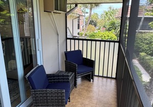 1.5 bathroom 2Bedroom Townhouse Minutes from Marco Island Beach