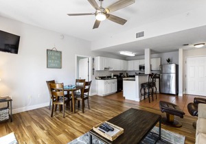 108 m² Condo ∙ 2 bedrooms ∙ 6 guests
