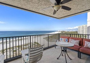 1208 Lighthouse Towers