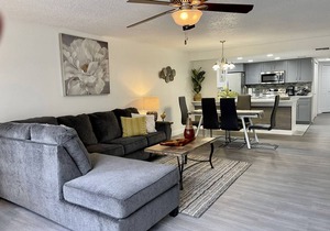 123 m² Apartment ∙ 3 bedrooms ∙ 8 guests