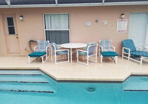 15 MINUTES TO DISNEY; SOUTH FACING POOL, NOT OVERLOOKED