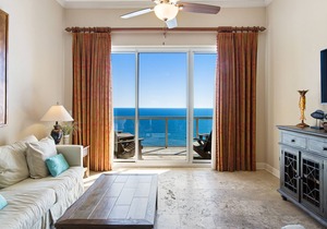 18th Floor Ocean View Condo with Private Washer/Dryer, Fast WiFi, and Central AC