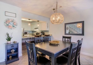 2 B, Three Bedroom Townhome | 3 Bed, 3 Bath