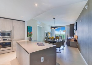 2 BDR Ocean and Pool View at 4111 S. Ocean