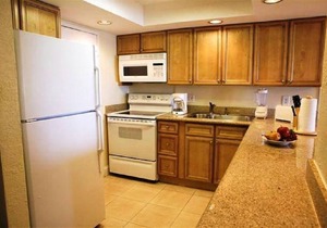 2 BR Condo 1406 - 2 blocks off beach with Direct Waterway and Ocean Views.
