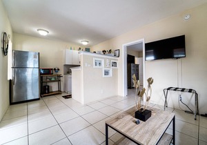 #2 Heated Pool, Private Patio & Grill, 1BR+sunroom