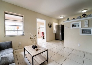 #2 Heated Pool, Private Patio & Grill, 1BR+sunroom